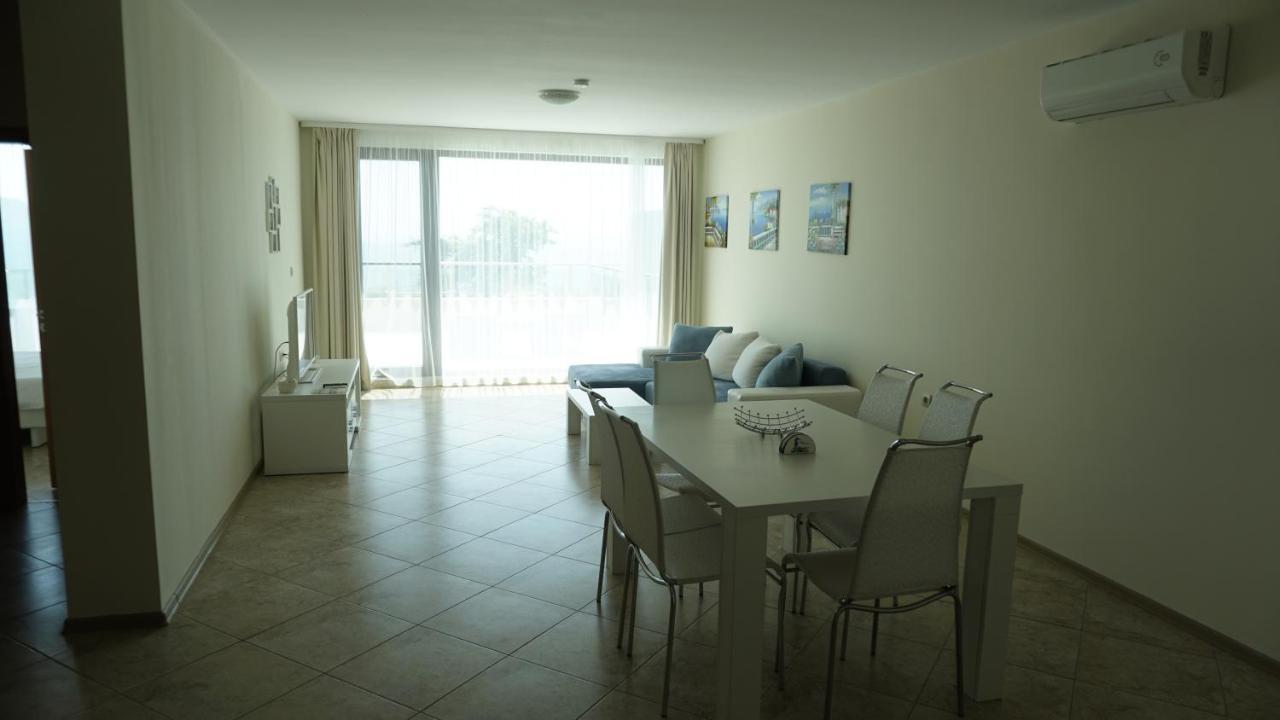 الشقق الفندقية كافارنافي  Calithea Complex المظهر الخارجي الصورة